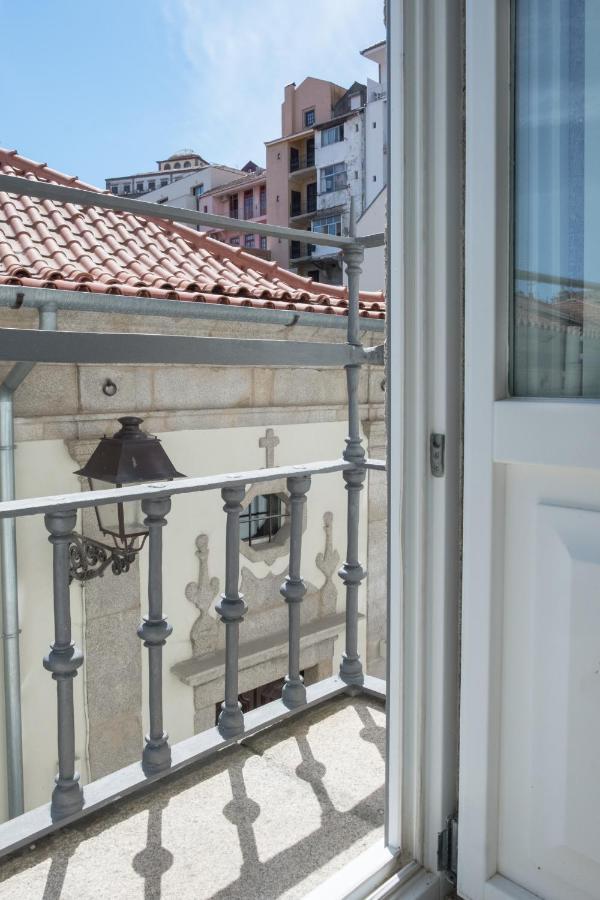 Boutique Rentals-Flores Chic In Historical Center Porto Exterior photo
